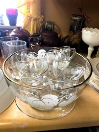 Punch bowl set