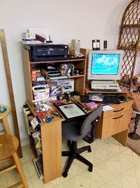 Computer desk