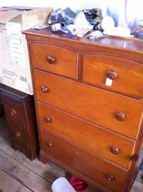 Chest of drawers