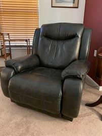 Leather Recliner with electric adjusting headrest and recliner
