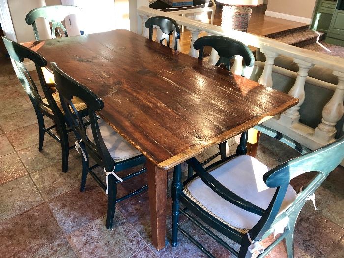 Rustic Kitchen Table and Chairs