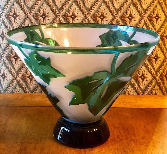 Correia Art Glass Bowl: 1993 - 51/200