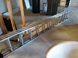 Warner 24 foot extension ladder