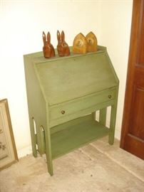 Arts & craft slant lid desk