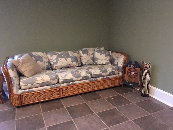 Rattan Couch.