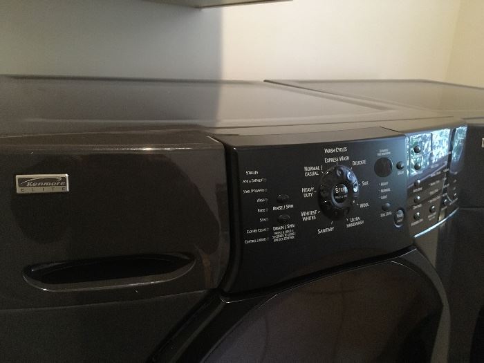 Like New Kenmore Washer & Gas Dryer.