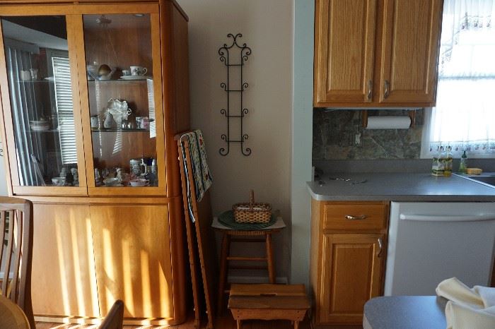 2nd picture holder, stool, 2 leaves for round teak table