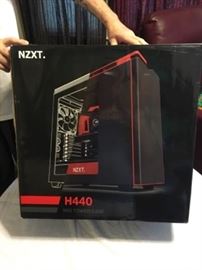 NZXT H440 Mid Tower Case