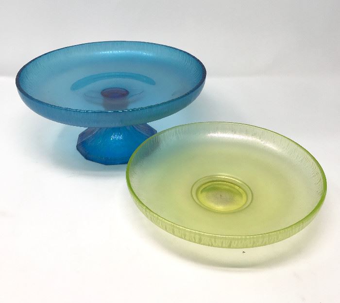 Iridescent Glass Plates https://ctbids.com/#!/description/share/103643