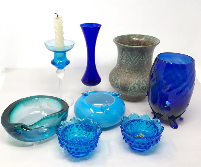 Glass and Pottery https://ctbids.com/#!/description/share/103665