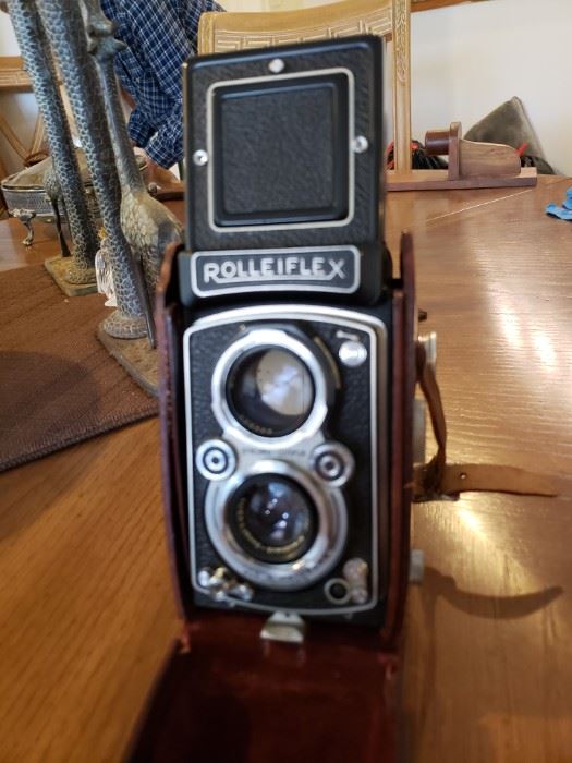 Rare ROLLEIFLEX camera in near mint condition.  It appears camera has been in case for most of its existence. Twin lenses, 4/135 & F = 135mm. Made in Braunschweig, Germany, Franke & Heidecke