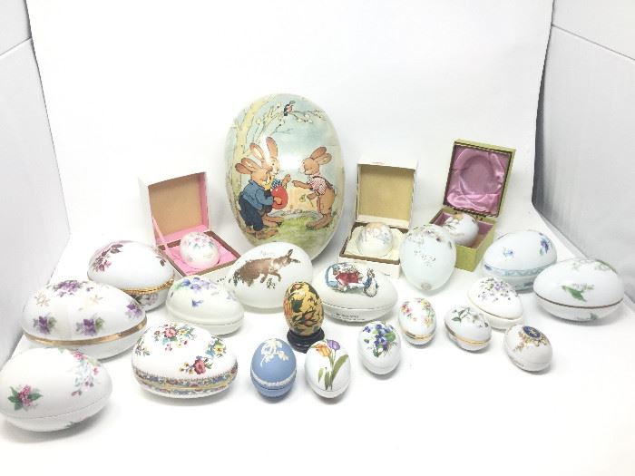Decorative Egg Collection Featuring Peter Rabbit https://ctbids.com/#!/description/share/104451