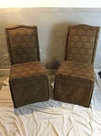 Elegant Upholstered Chairs https://ctbids.com/#!/description/share/104496