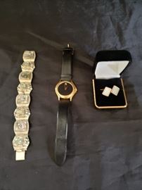 Men's accessories https://ctbids.com/#!/description/share/104338