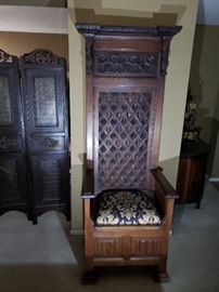 Antique Alter, Pastor, Bishop, Chairman or Deacon chair https://ctbids.com/#!/description/share/104345