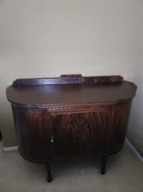 Rounded hutch https://ctbids.com/#!/description/share/104347