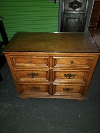 3 Drawer Dresser with Glass Top https://ctbids.com/#!/description/share/104426