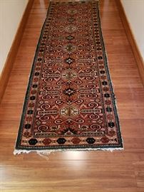 Runner https://ctbids.com/#!/description/share/104165