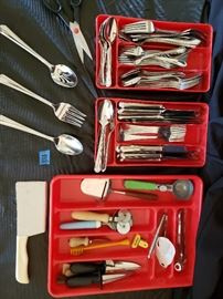 Kitchen flatware with trays https://ctbids.com/#!/description/share/104209