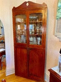 Vintage corner cabinet 1 of 2