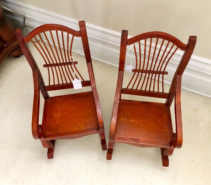 Small rocking chairs 
