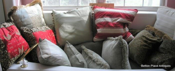 Yes Lots of Pillows