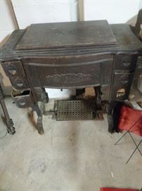 Antique WHITES Sewing Machine Iron Pedal Frame