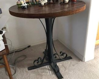 We have 3 of these nice end tables 