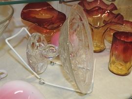 Libbey side view of Wisteria (love-birds) compote