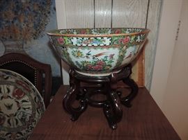 Rose Medallion Bowl on Stand