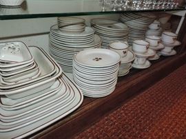 MASSIVE amount of Tea-Leaf Meakin Ironstone ... WOW !