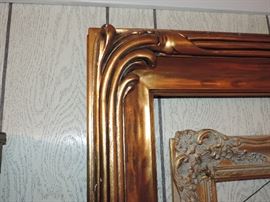 detail of LARGE FRAME !