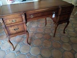 Beautiful old desk but isn't in the best condition. Priced for a quick sale.