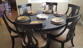Contemporary Round Dining Table and 6 chairs