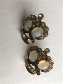 Vintage Crown Jeweled Clip-on Earrings 