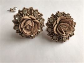 Vintage Tan Floral Earrings w/Tiny Rhinestones 