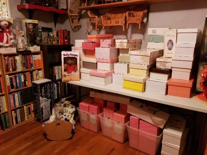 Effanbee, Paradise Galleries, Seymour Mann, Avon and other porcelain dolls; Teddy Ruxpin; Disney Master Replicas White Witch's Wand.