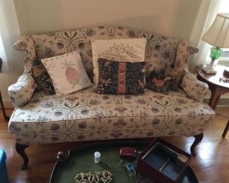 CHIPPENDALE STYLE LOVESEAT