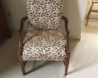 MARTHA WASHINGTON CHAIR
