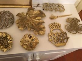 VIRGINIA METAL CRAFTERS BRASS ACCESSORIES