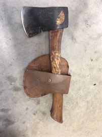 VINTAGE BOY SCOUT PLUMB HATCHET