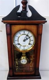 Vintage Wood Wall Clock Working.