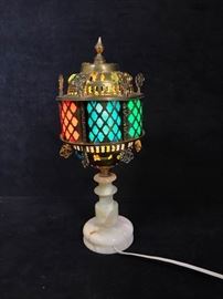 035pUnique Old World Lamp