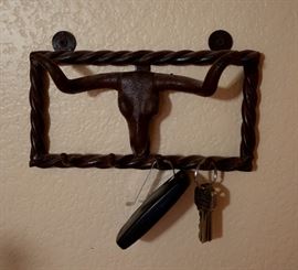 Great southwest steer key holder,