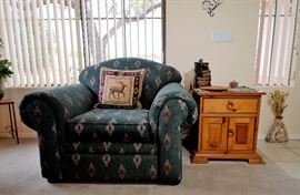 Comfy club chair like new for sale.