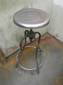 57 - Metal adj stool