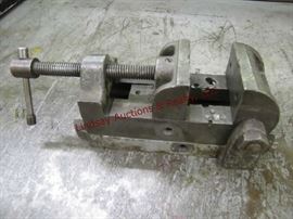 69 - Bolt down 2.5" Machinist Vise