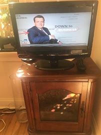 TV, COMPACT HEATER WITH SOUND EFFECTS