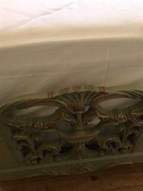 BED FOOTBOARD DETAIL