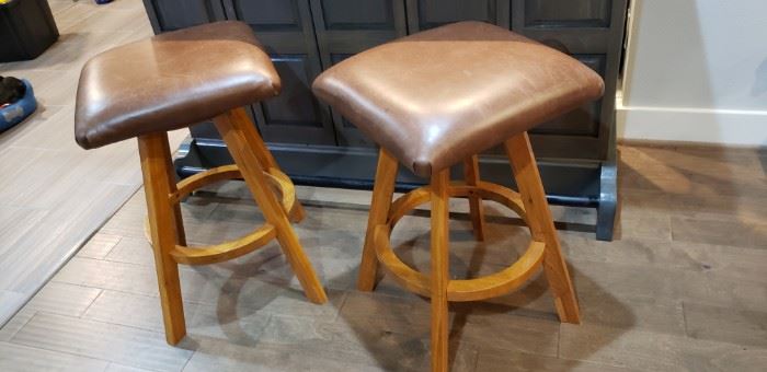 leather upholstered swivel bar stools